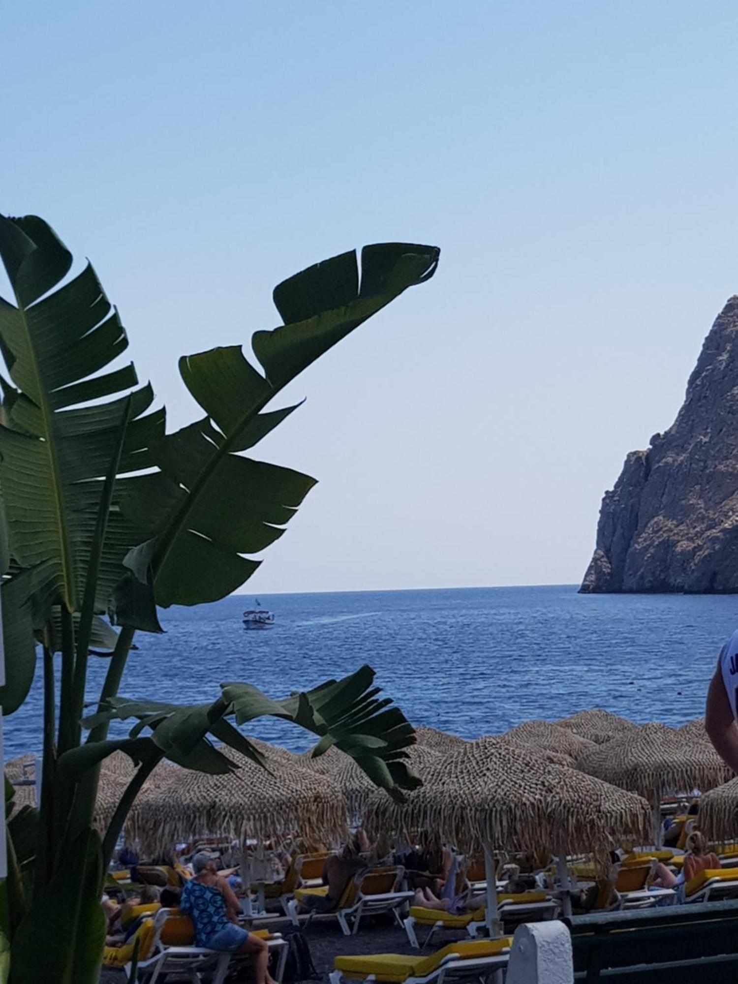 Rodothea And Adams On The Beach, Santorini Μονόλιθος Εξωτερικό φωτογραφία