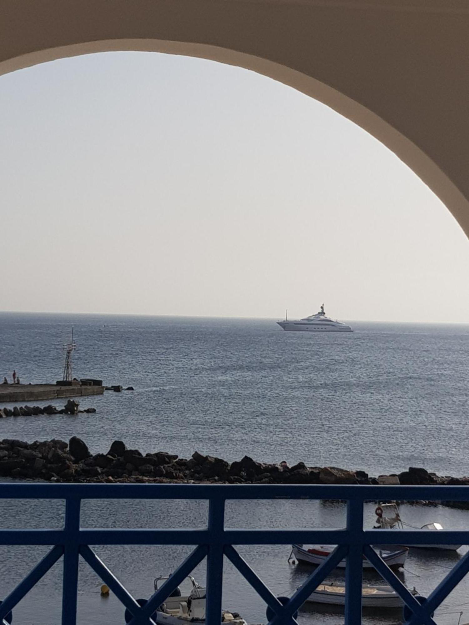 Rodothea And Adams On The Beach, Santorini Μονόλιθος Εξωτερικό φωτογραφία